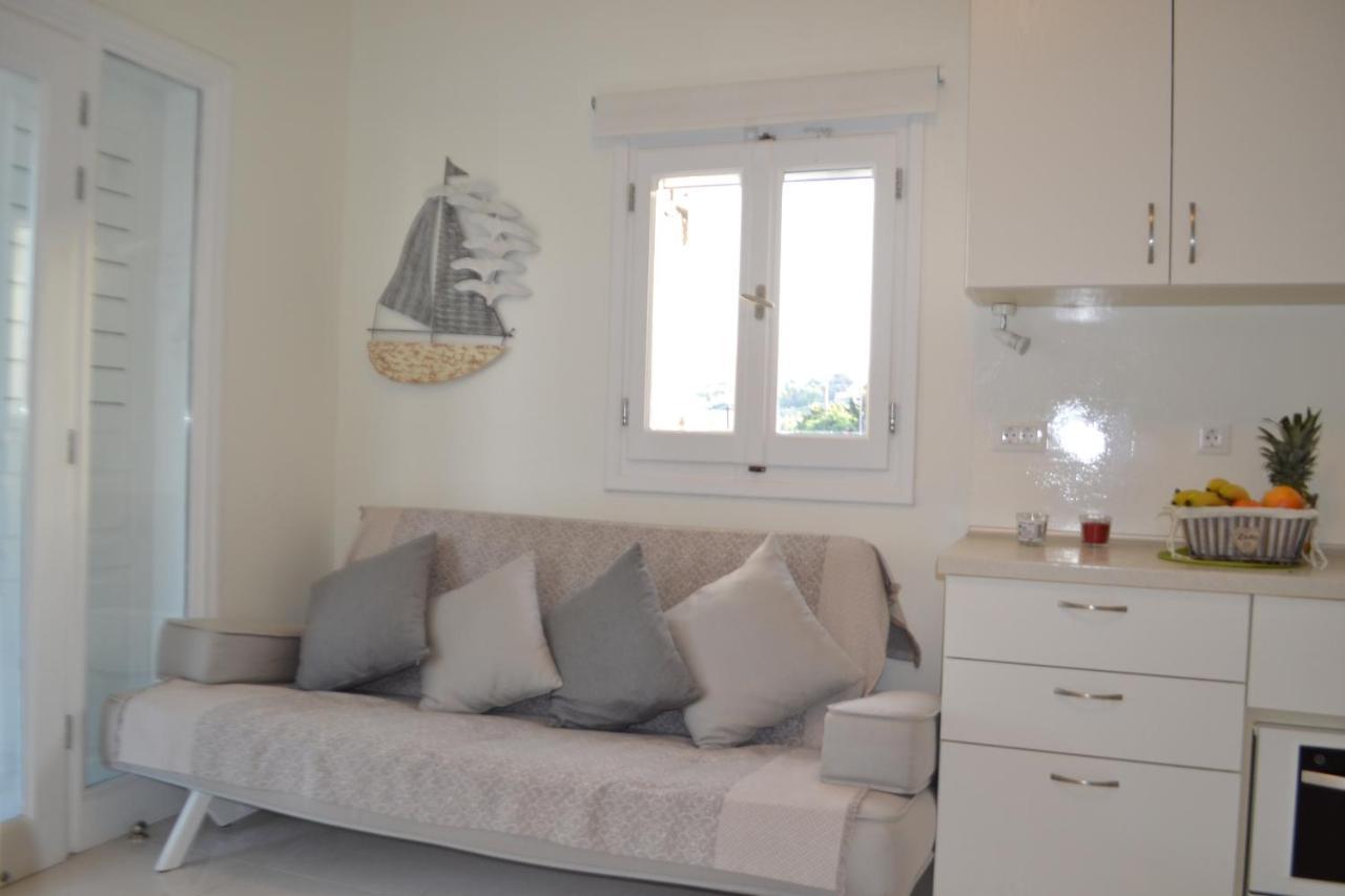 Jb Villa (Adults Only) Messaria  Luaran gambar